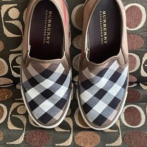 Burberry NovaCheck Women’s Boatshoe